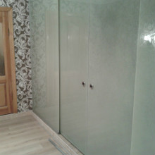 распашные стеклянные двери межкомнатные