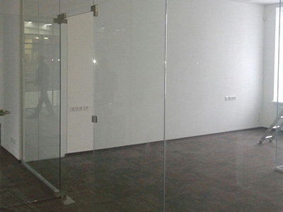 Виготовлення скляної перегородки